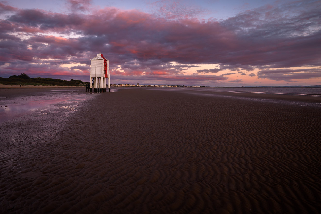 The beach and low lighthouse at Burnham on Sea looked amazing the blue hour colour